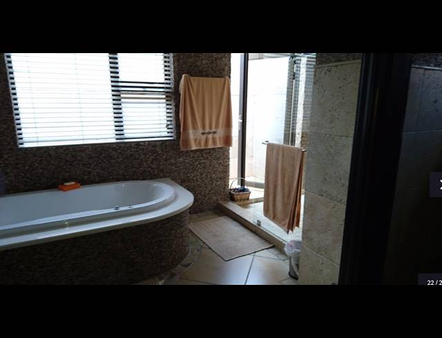 4 BEDROOM HOUSE FOR SALE IN DOWERGLEN EXT 4
